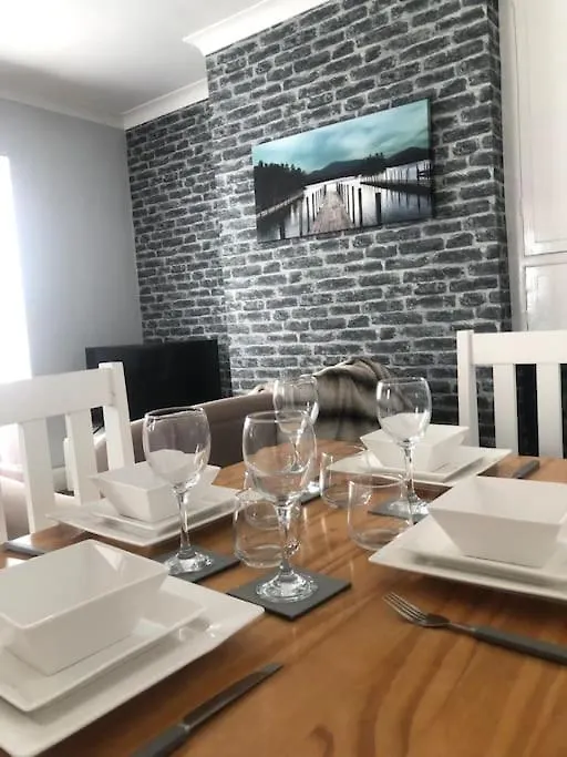 Holiday home Highfield House Cosy 4 Bedroom Scunthorpe