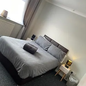  Apartment Ancaster